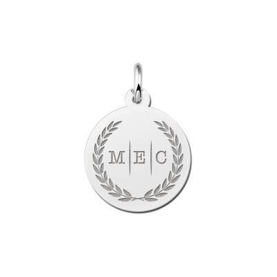 Zilveren letter ketting met drie initialen en krans 